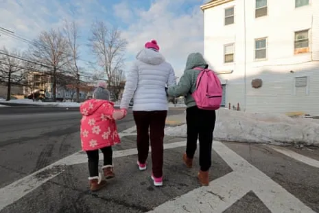 Courts Rule Against White House on Removing Central American Children and Venezuelan Nationals
