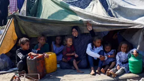 Devastating Situation within Gaza City while Military Forces Push Forward